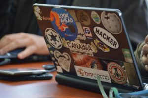 hacker   e